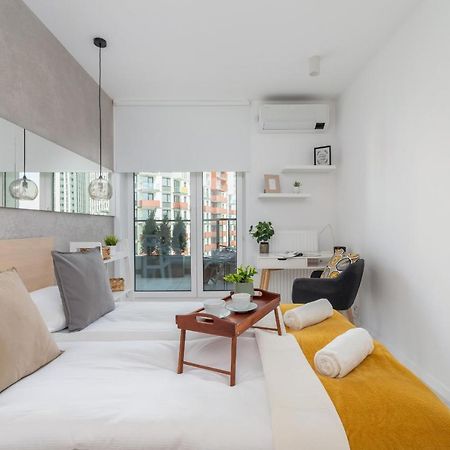 City Centre & Modern Quiet Apartment With Parking By Renters Prestige كراكوفيا المظهر الخارجي الصورة