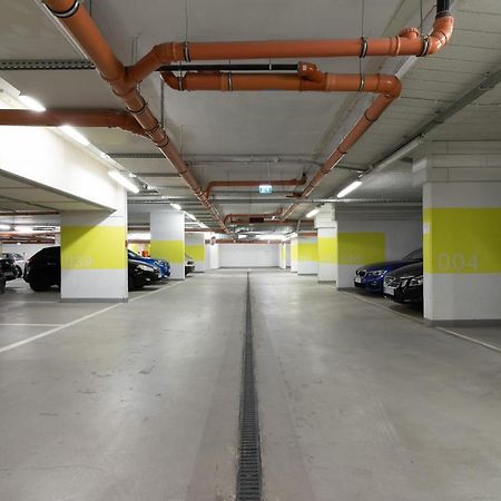 City Centre & Modern Quiet Apartment With Parking By Renters Prestige كراكوفيا المظهر الخارجي الصورة
